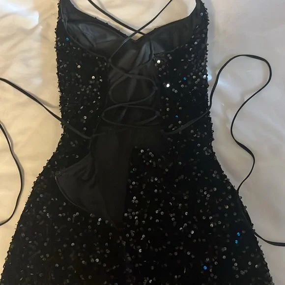 Homecoming dress - Picture 2 of 3